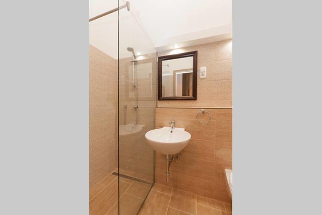 Vaci Street Downtown Apartments Budapest Room photo