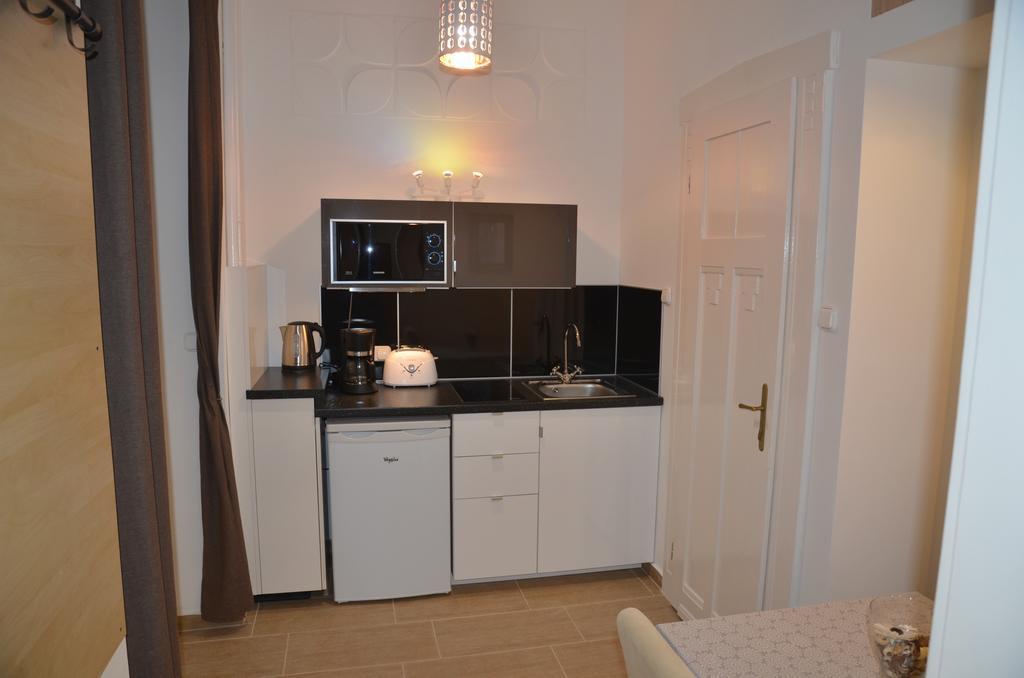 Vaci Street Downtown Apartments Budapest Room photo