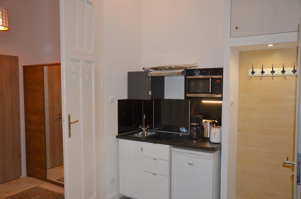 Vaci Street Downtown Apartments Budapest Room photo